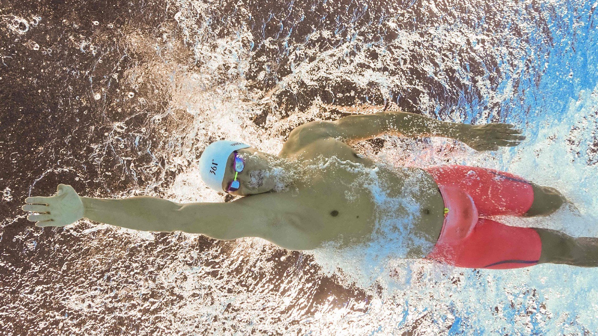 雄鹿掀翻山西队，塔图姆进攻端无人可挡—现代篮球的战术启示