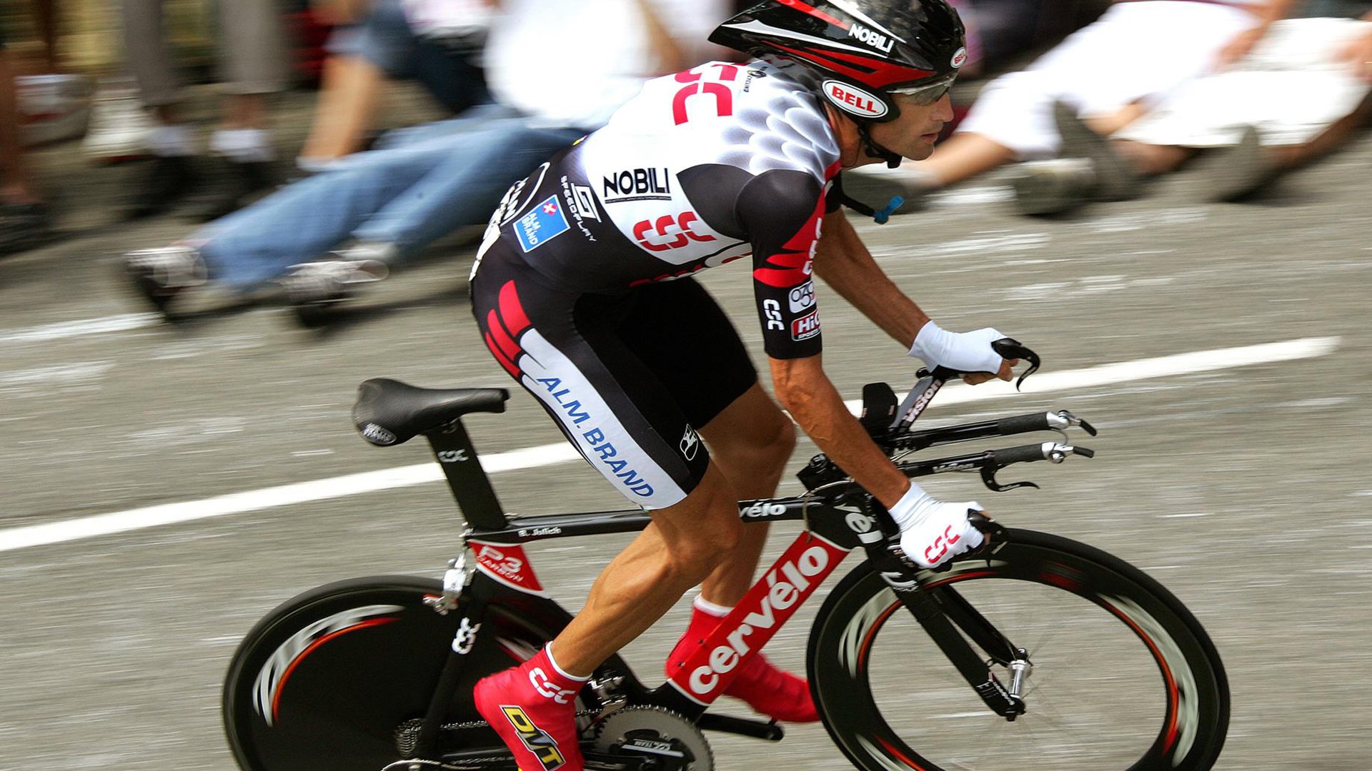 红军铁蹄碾过那不勒斯，本泽马一剑封喉惊艳欧洲之夜