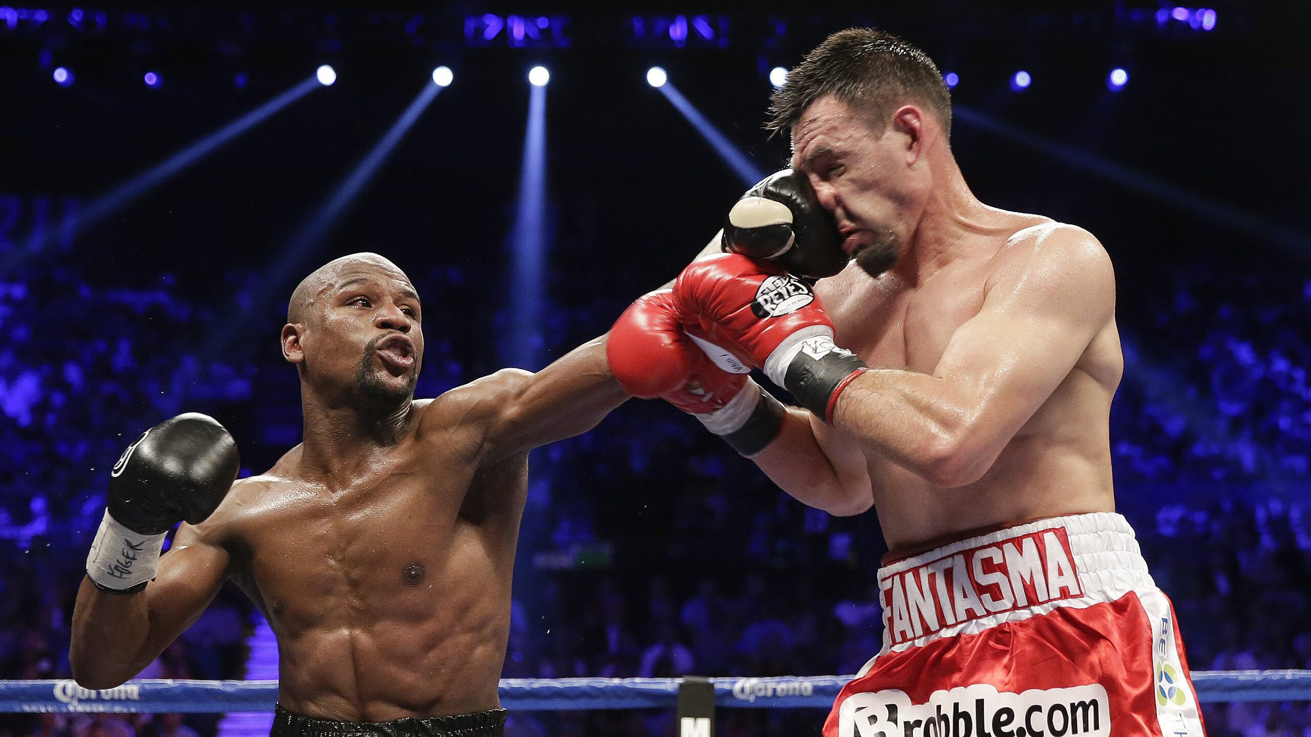 横扫千军，石宇奇统治全场，马来西亚队力克印尼队